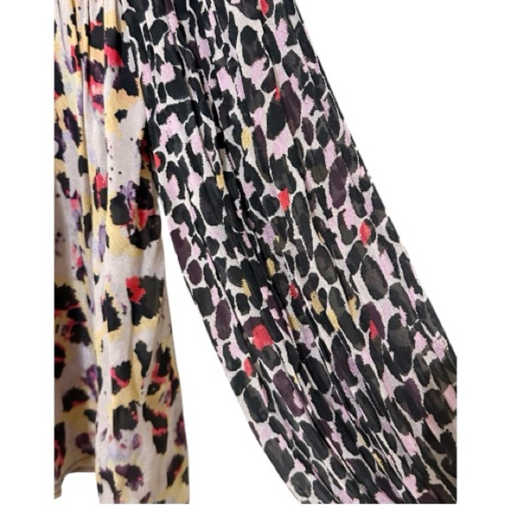 Stylish Multicolor Leopard Print Blouse - image 4